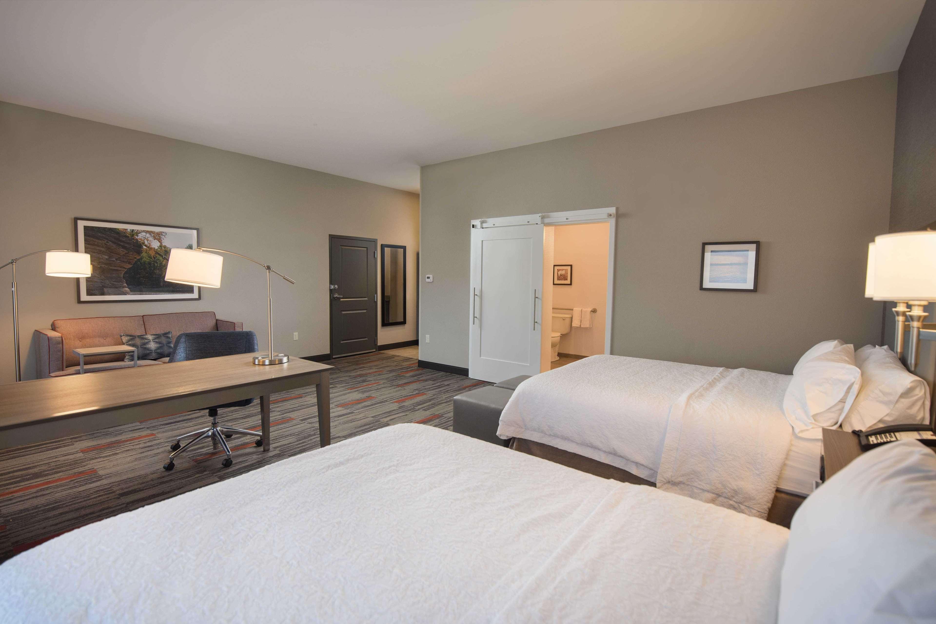 Hampton Inn And Suites At Wisconsin Dells Lake Delton Kültér fotó
