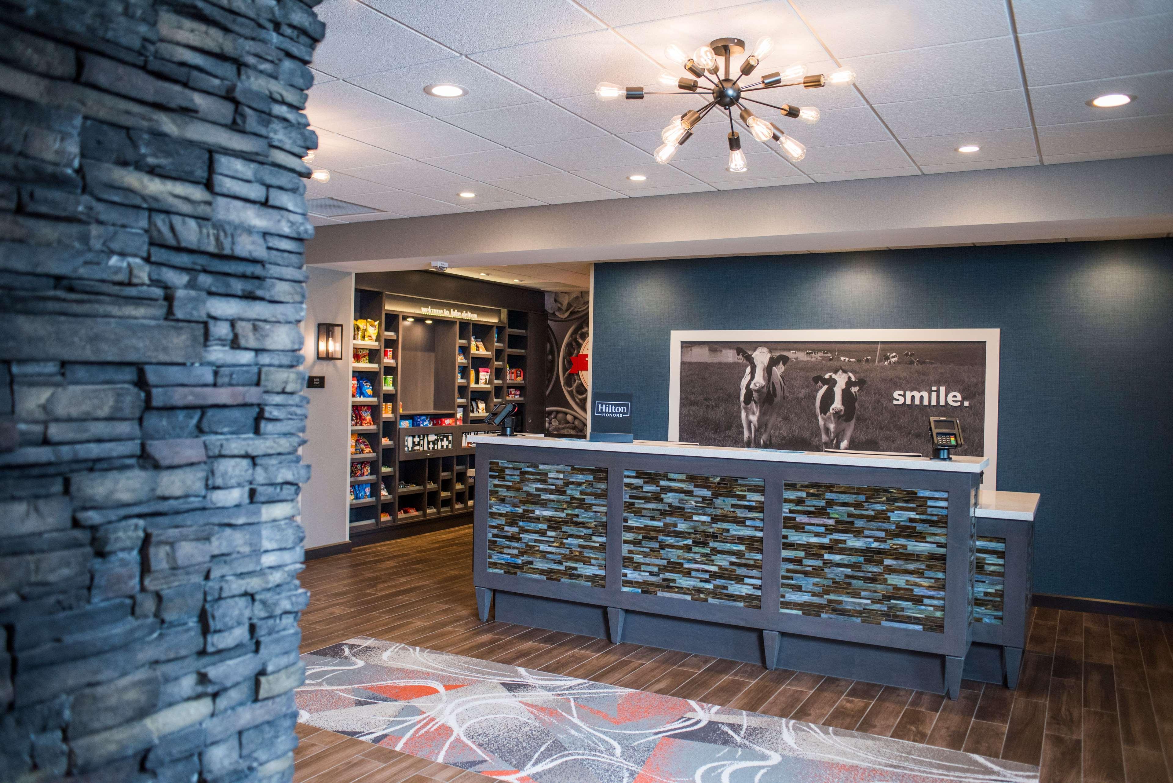 Hampton Inn And Suites At Wisconsin Dells Lake Delton Kültér fotó