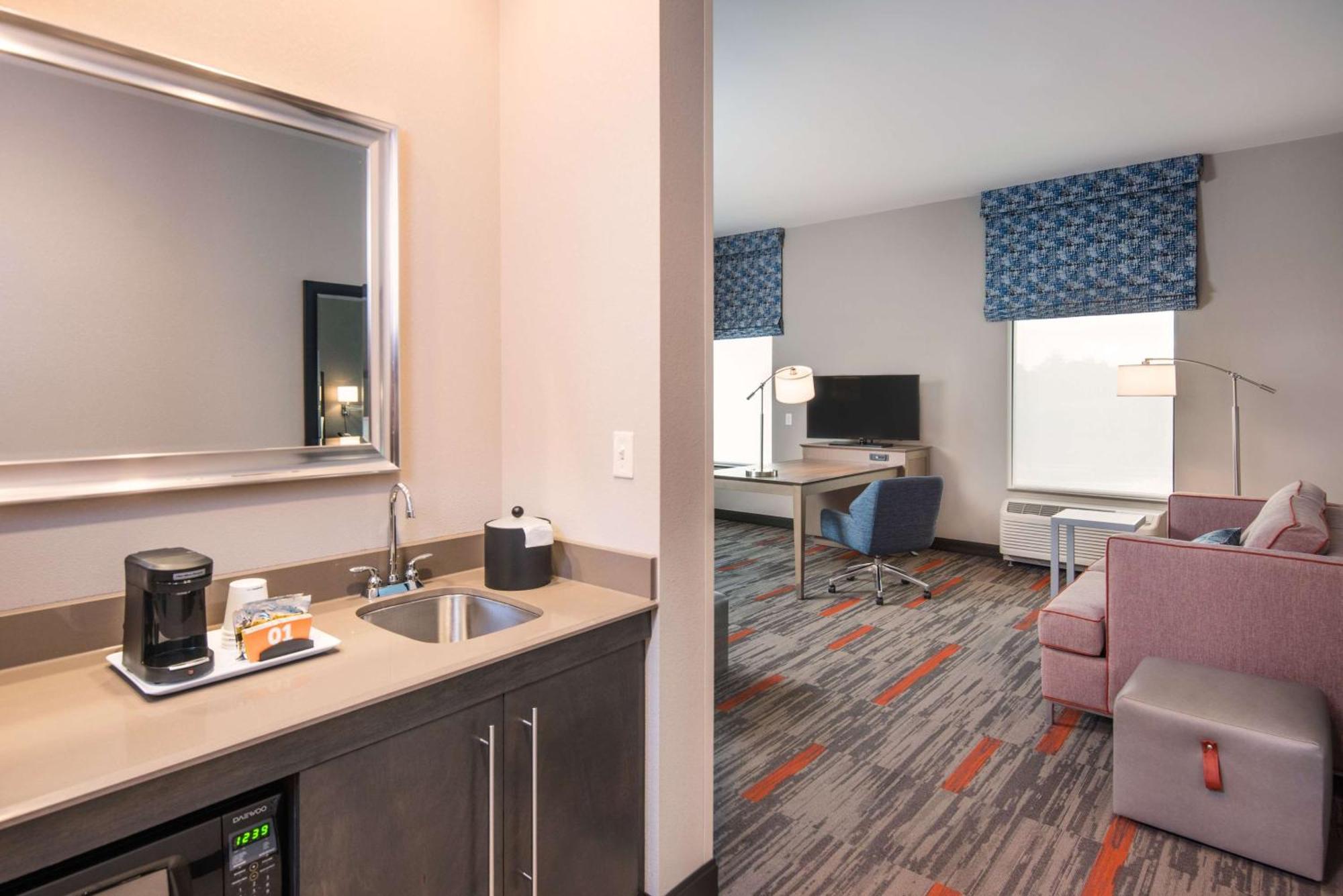 Hampton Inn And Suites At Wisconsin Dells Lake Delton Kültér fotó