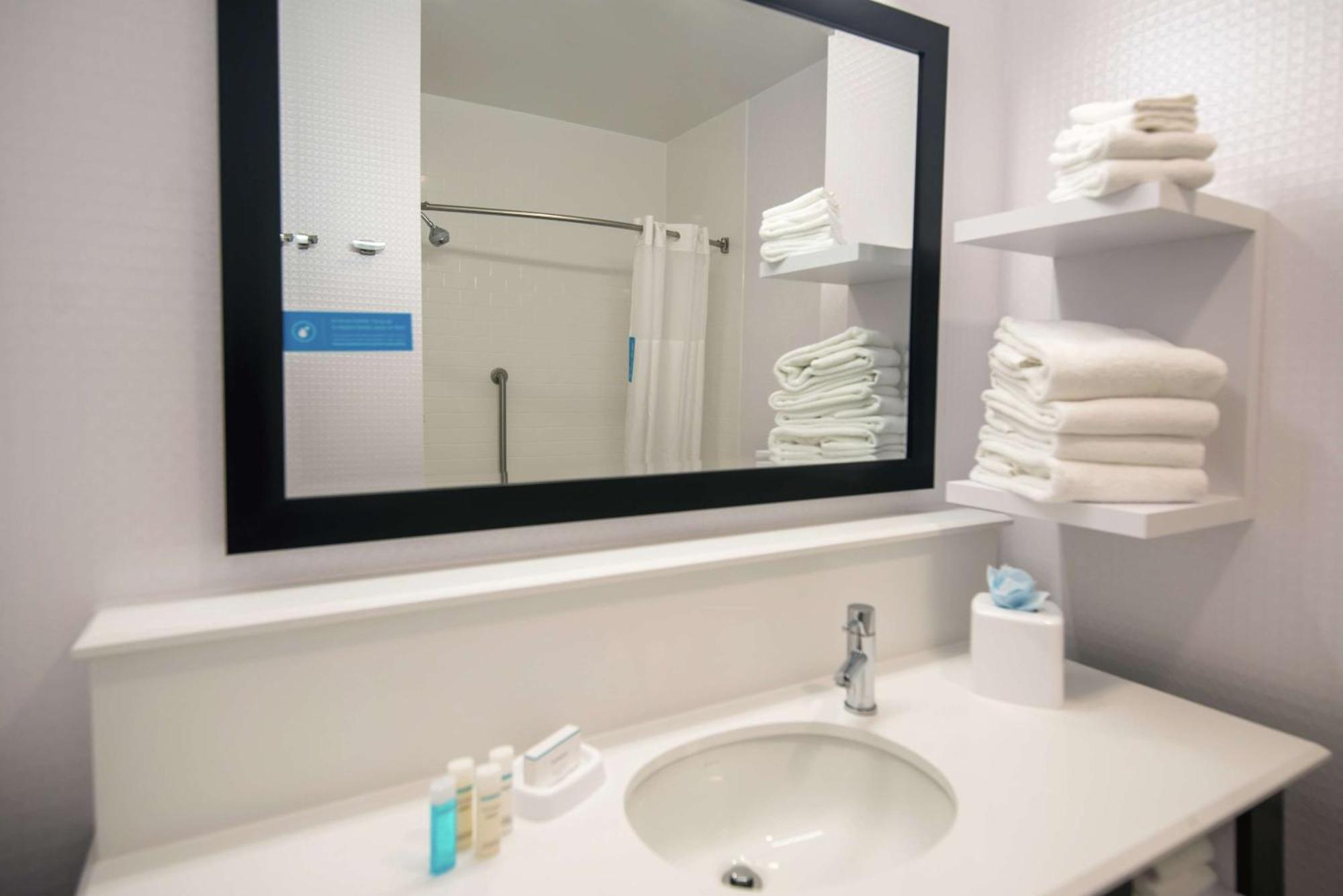 Hampton Inn And Suites At Wisconsin Dells Lake Delton Kültér fotó